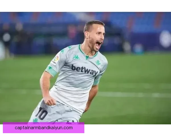 足球球员得分数据分析，近期状态回暖值得关注